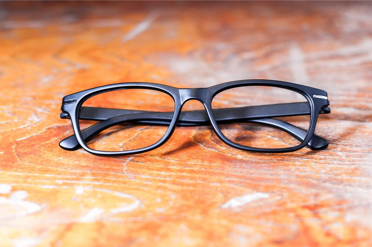 What Eyeglasses Frames are in for 2022 in Canada?