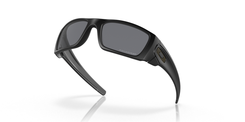 Oakley FUEL CELL in Matte Black / Grey Polarized (909605) - Alternate View