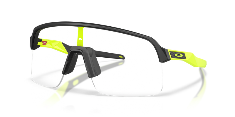 Oakley SUTRO LITE in Matte Black / Clear (946380) - Alternate View