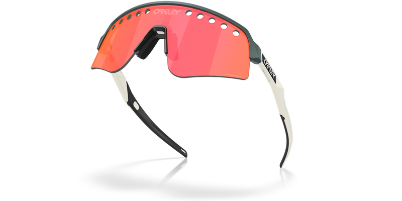 Oakley SUTRO LITE SWEEP in Matte Silver/Blue Colorshift / Prizm Trail Torch (946531) - Alternate View