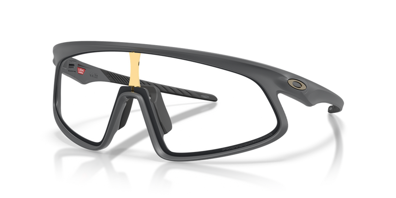 Oakley RSLV 141 in Matte Carbon / Clear to Black Iridium Photochromic (952406) - Alternate View