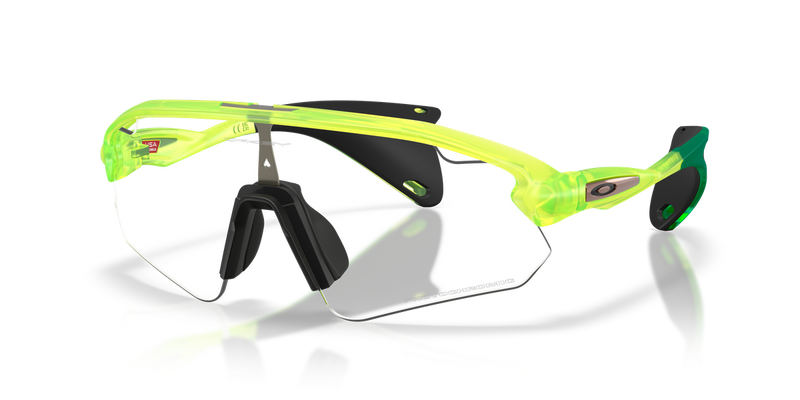 Oakley STUNT DEVIL A in Matte Uranium / Clear to Black Iridium Photochromic (952504) - Alternate View
