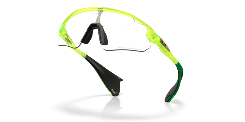 Oakley STUNT DEVIL A in Matte Uranium / Clear to Black Iridium Photochromic (952504) - Alternate View