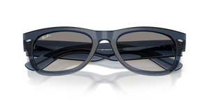 Transparent Dark Blue / Clear Gradient Grey (684532)