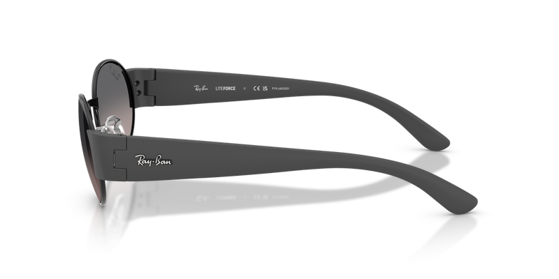 Ray-Ban RB3770 in Black / Grey Gradient Polarized (002/M3) - Alternate View