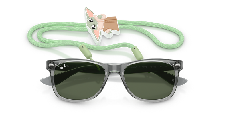 Ray-Ban Junior JUNIOR NEW WAYFARER in Transparent Grey - Side View