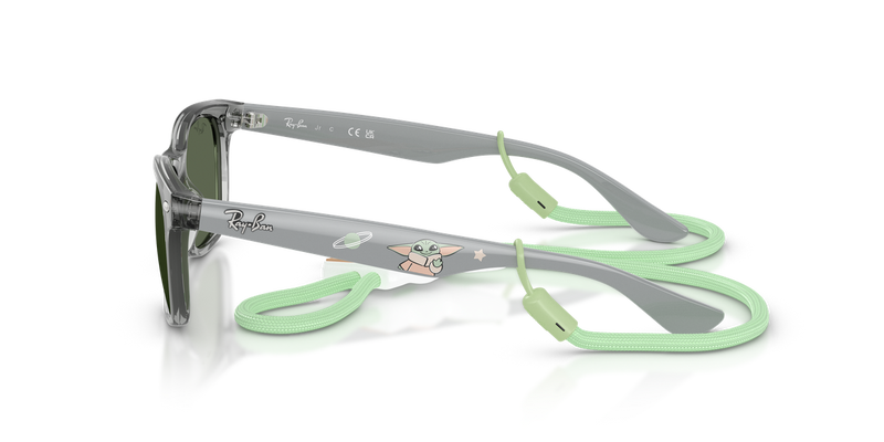 Ray-Ban Junior JUNIOR NEW WAYFARER in Transparent Grey - Back View