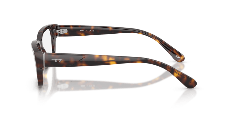 Diesel DL4002 in Havana (2003) - Alternate View