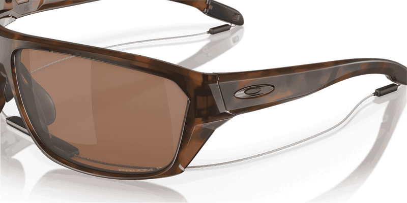 Oakley SPLIT SHOT OO9416 in Matte Tortoise / Prizm Tungsten Polarized (941603) - Side View