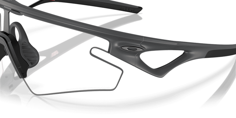 Oakley SPHAERA SLASH OO9499 in Carbon / Clear to Black Iridium Photochromic (949912) - Side View